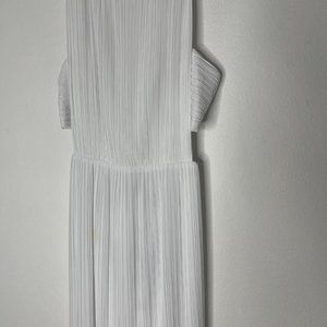 *NWT* BCBGMAXAZRIA Scoop Neck Pleated Maxi Dress Size 8